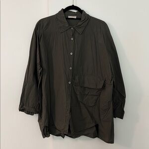 Dark green like new boxy shirt